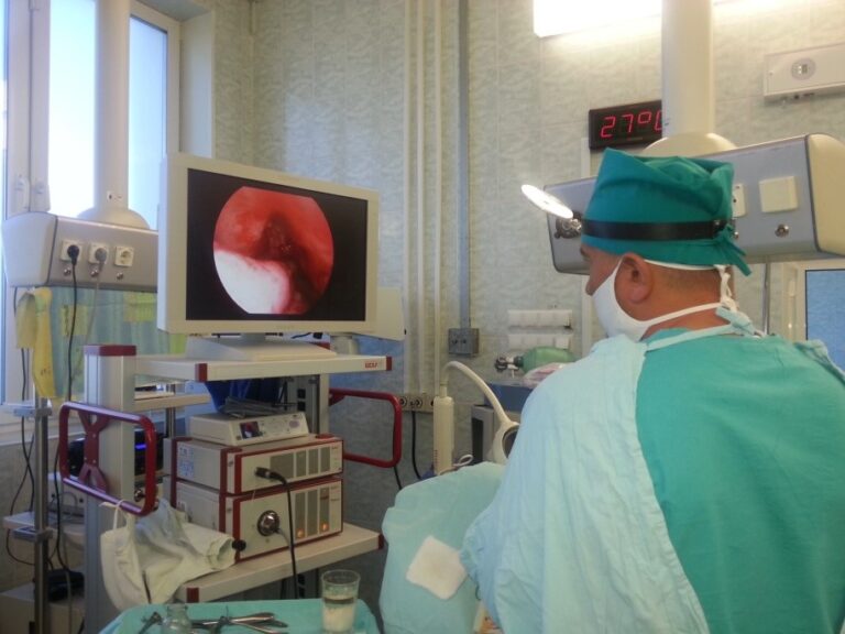 Удаление полипов в носу